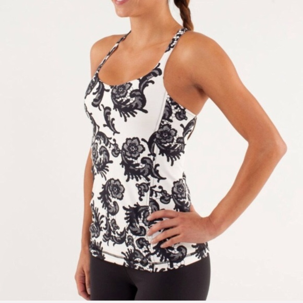 Lululemon Free to Be Tank